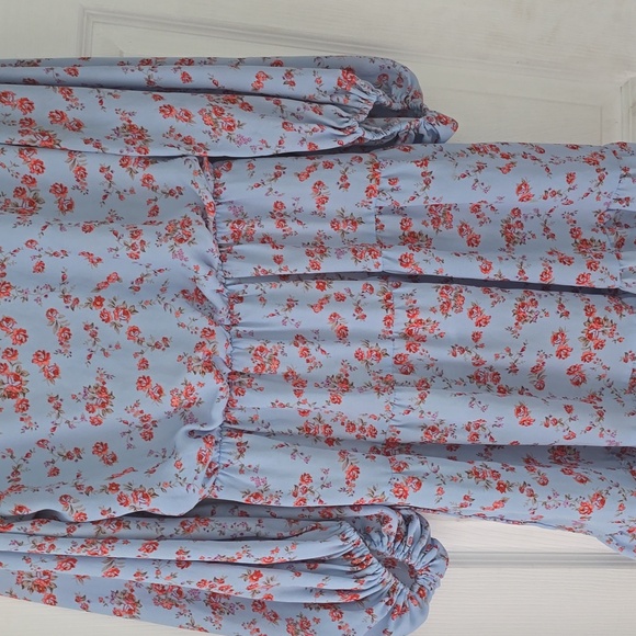 Blue flower print dress - Picture 2 of 4